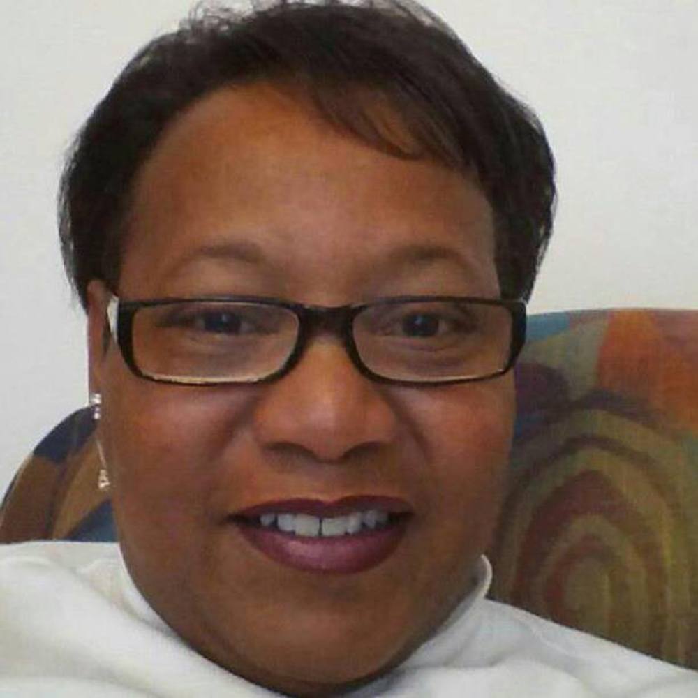 Meet your Posher, Debbie